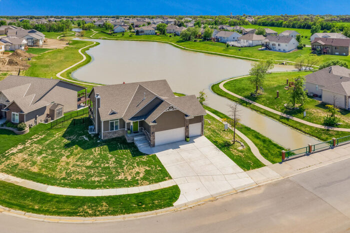 Superior Homes : Builders in Wichita